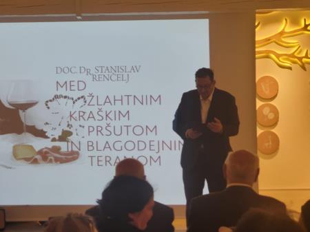 Predstavitev knjige; Vir: Občina Sežana